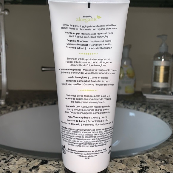 Aloette Aloepure Gentle Foaming Cleanser - Picture 2 of 2